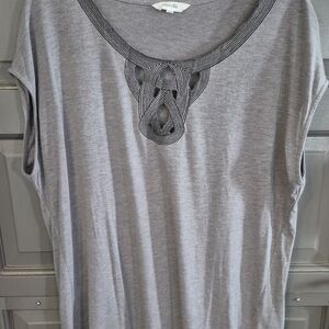 Gray Women's Sleeveless Top with Black Stiching Neckline Details Size XL